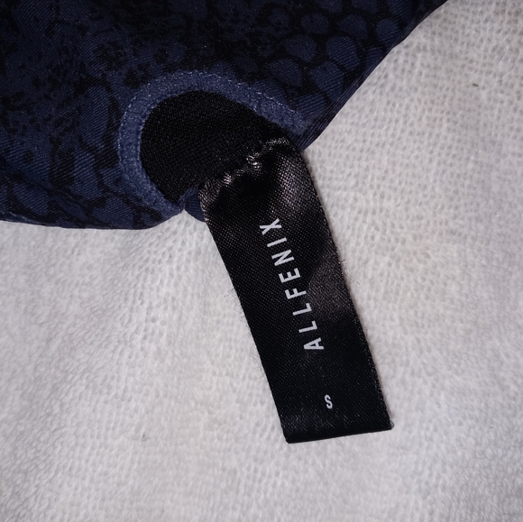 All Fenix | Navy Snake Long Bra Snakeskin Print Sports Bra Size Small - Picture 8 of 10